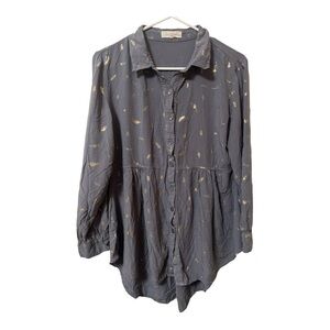 Solitaire Womens Shirt Button Up Roll Tab Sleeve Gold Leaf Feather Hi Lo Hem